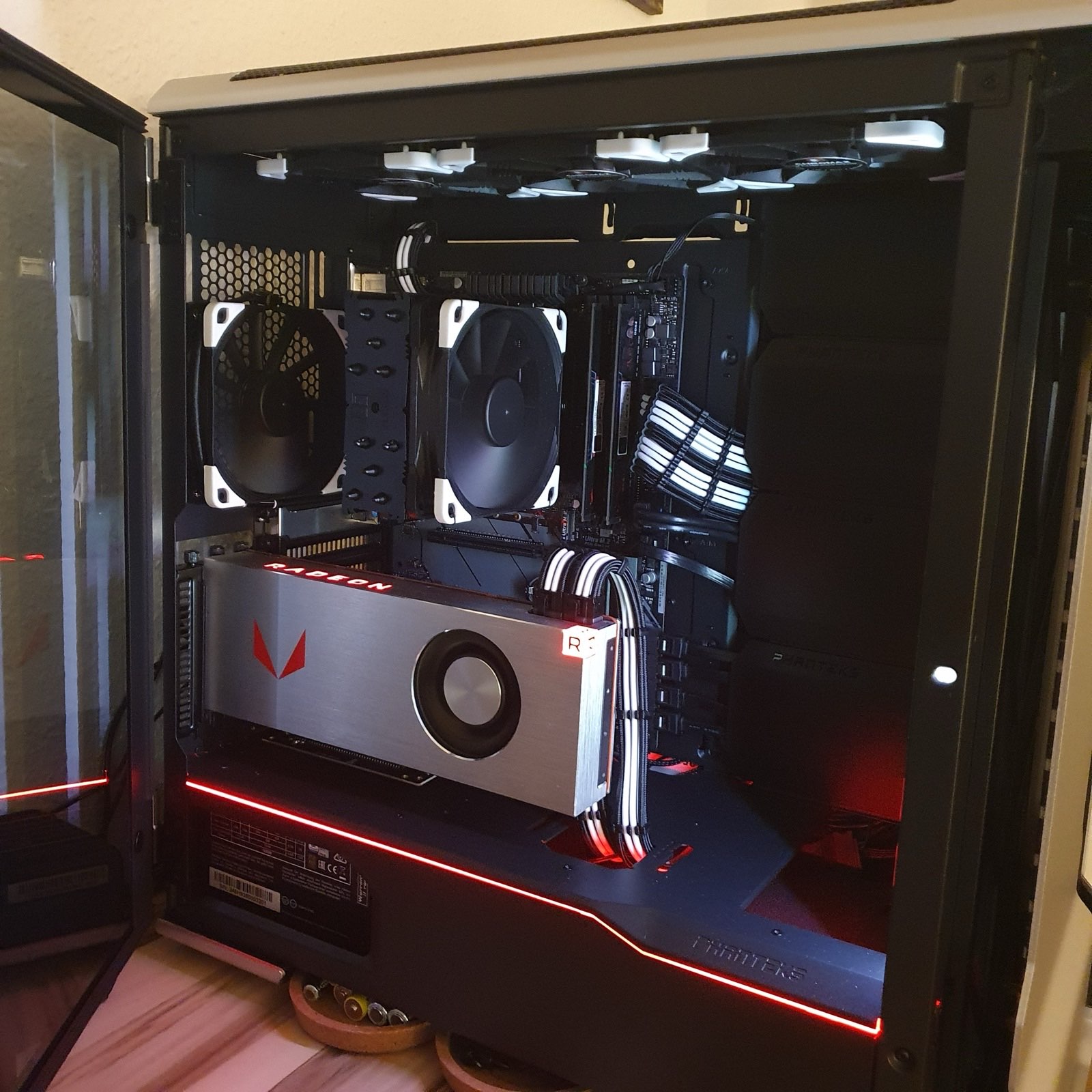 The 2021 homeserver with the Vega 64 Iron Edition installed